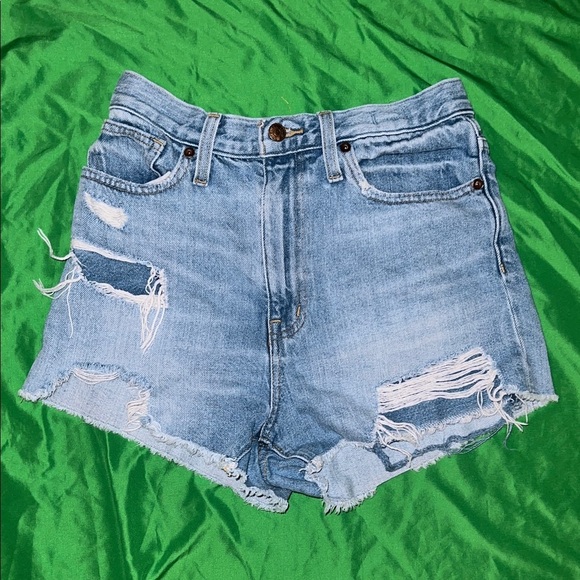 Madewell Pants - Madewell The Mom Jean Distressed Denim Women Shorts size 28- Flaw